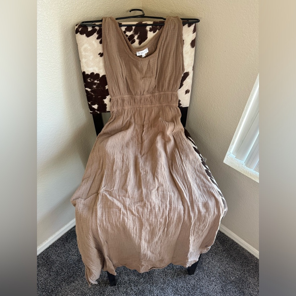 Goddess open back midi dress